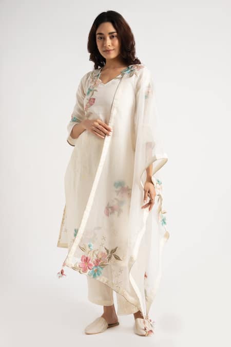 KAVERI Off White 100% Linen Embroidery Floral V Neck Corsage Kurta Pant Set  