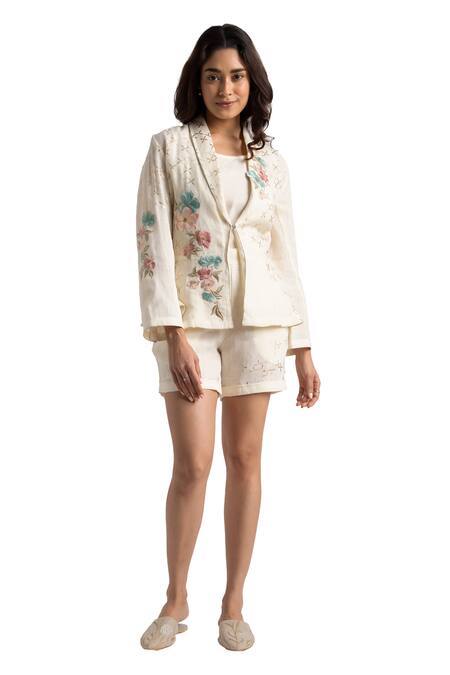 Shop Kaveri Off White 100% Linen Embroidery Flower Corsage Jacket Shorts Set Online at Aza Fashions Shop_Kaveri_Off White 100% Linen Embroidery Flower Corsage Jacket Shorts Set _Online_at_Aza_Fashions