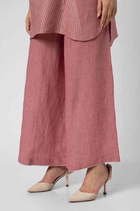 Buy_Kaveri_Pink 100% Linen Print Foil V Neck Echo Wave Top With Flared Pant 