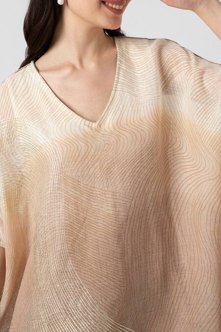 Kaveri White Linen Foil Printing V-neck Echo Wave Square Dress With Inner at Aza Fashions Kaveri_White Linen Foil Printing V-neck Echo Wave Square Dress With Inner_at_Aza_Fashions