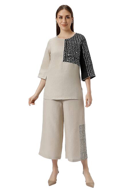Kaveri Black 100% Linen Print Foil Round Forest Land Top With Flared Pant Online at Aza Fashions Kaveri_Black 100% Linen Print Foil Round Forest Land Top With Flared Pant _Online_at_Aza_Fashions
