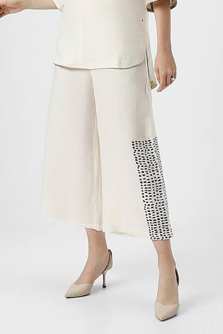 Buy Kaveri Off White 100% Linen Print Forest Land Colorblocked Top With Pant Online at Aza Fashions Buy_Kaveri_Off White 100% Linen Print Forest Land Colorblocked Top With Pant _Online_at_Aza_Fashions