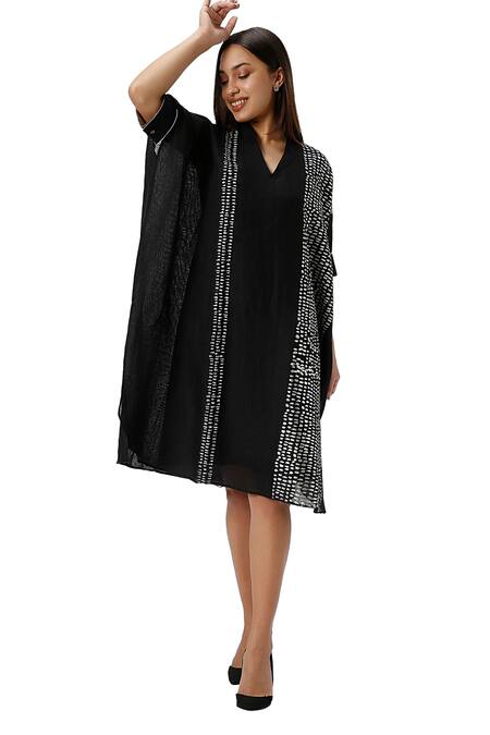 Shop Kaveri Black Linen Foil Printing V-neck Forest Land Boxy Square Dress With Inner Online at Aza Fashions Shop_Kaveri_Black Linen Foil Printing V-neck Forest Land Boxy Square Dress With Inner _Online_at_Aza_Fashions