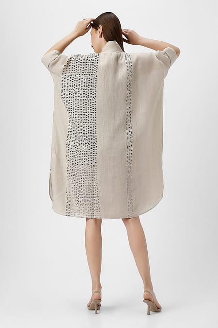 Shop Kaveri Beige Linen Foil Printing V-neck Forest Land Square Dress With Inner at Aza Fashions Shop_Kaveri_Beige Linen Foil Printing V-neck Forest Land Square Dress With Inner _at_Aza_Fashions