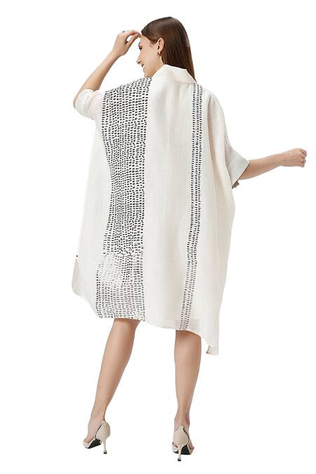 Kaveri Off White Linen Foil Printing V-neck Forest Land Square Midi Dress With Inner at Aza Fashions Kaveri_Off White Linen Foil Printing V-neck Forest Land Square Midi Dress With Inner _at_Aza_Fashions