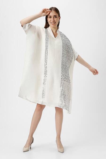 Buy Kaveri Off White Linen Foil Printing V-neck Forest Land Square Midi Dress With Inner Buy_Kaveri_Off White Linen Foil Printing V-neck Forest Land Square Midi Dress With Inner