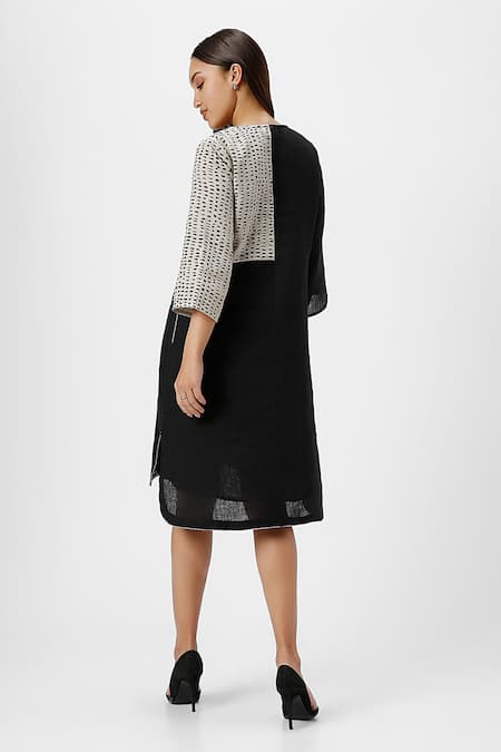 Shop Kaveri Grey Linen Foil Printing Round Neck Forest Land High Low Midi Dress at Aza Fashions Shop_Kaveri_Grey Linen Foil Printing Round Neck Forest Land High Low Midi Dress _at_Aza_Fashions