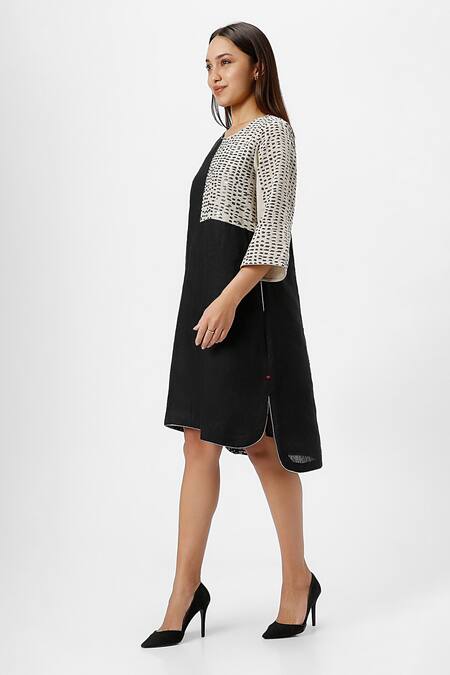 Kaveri Grey Linen Foil Printing Round Neck Forest Land High Low Midi Dress Online at Aza Fashions Kaveri_Grey Linen Foil Printing Round Neck Forest Land High Low Midi Dress _Online_at_Aza_Fashions