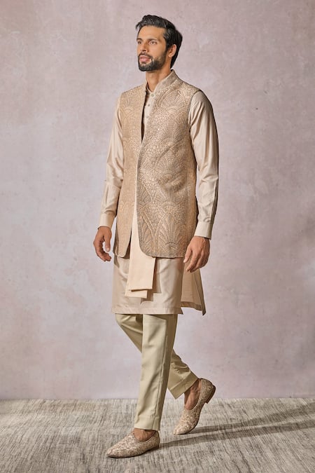 Buy_Tarun Tahiliani_Gold Georgette, Silk Sequins, Beads Geometric Embroidered Nehru Jacket 