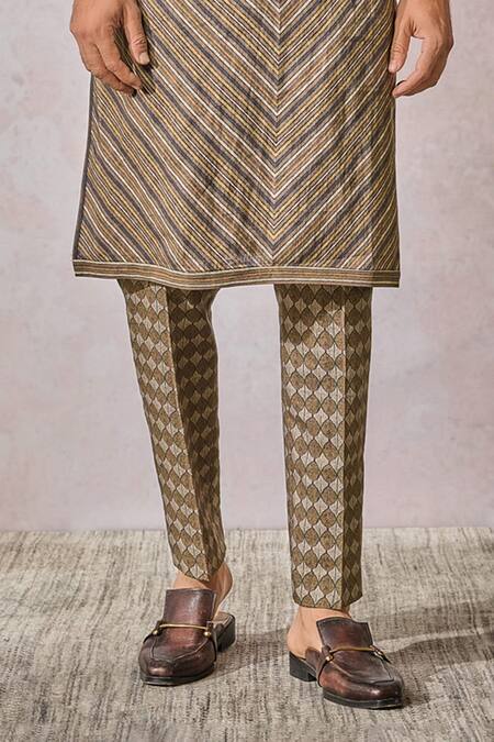 Tarun Tahiliani_Multi Color Linen Embroidery Geometric Print Kurta With Trouser _Online_at_Aza_Fashions