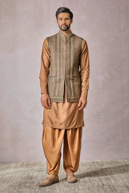 Tarun Tahiliani Linen Kasheeda Embroidered Bundi 