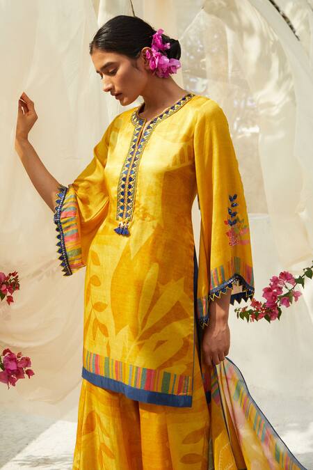 Buy Basil Leaf Yellow Organza, Gingham Sequins, Embroidery Floral Pattern Kurta Sharara Set Online at Aza Fashions Buy_Basil Leaf_Yellow Organza, Gingham Sequins, Embroidery Floral Pattern Kurta Sharara Set _Online_at_Aza_Fashions
