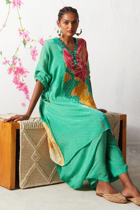 Basil Leaf Green Chiffon Embroidery V-neck Flower Bloom Print Kurta With Pant Online at Aza Fashions Basil Leaf_Green Chiffon Embroidery V-neck Flower Bloom Print Kurta With Pant _Online_at_Aza_Fashions