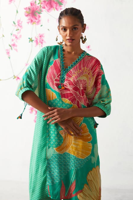 Shop Basil Leaf Green Chiffon Embroidery V-neck Flower Bloom Print Kurta With Pant Online at Aza Fashions Shop_Basil Leaf_Green Chiffon Embroidery V-neck Flower Bloom Print Kurta With Pant _Online_at_Aza_Fashions