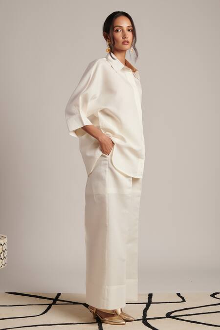 Buy Moh India Off White 100% Pure Linen Plain Celeste Solid Flared Trouser Online at Aza Fashions Buy_Moh India_Off White 100% Pure Linen Plain Celeste Solid Flared Trouser _Online_at_Aza_Fashions