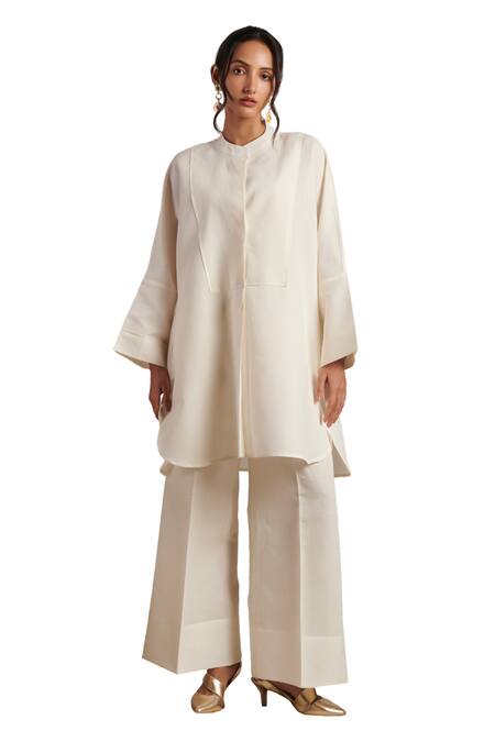 Moh India Off White 100% Pure Linen Plain Celeste Solid Flared Trouser at Aza Fashions Moh India_Off White 100% Pure Linen Plain Celeste Solid Flared Trouser _at_Aza_Fashions