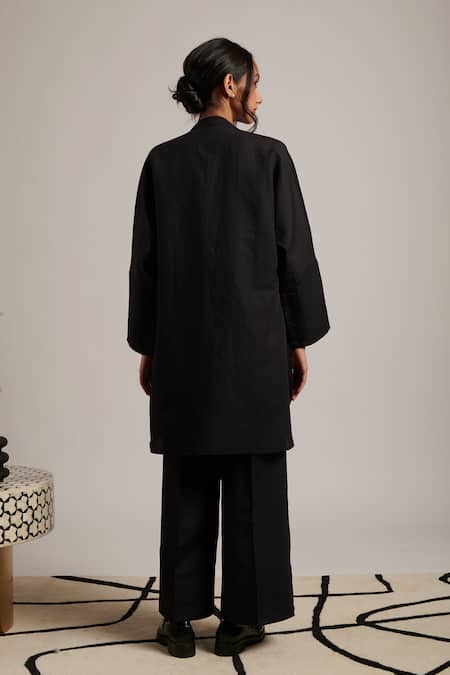 Moh India Black 100% Pure Linen Plain Round Collar Soul Short Tunic Online at Aza Fashions Moh India_Black 100% Pure Linen Plain Round Collar Soul Short Tunic _Online_at_Aza_Fashions