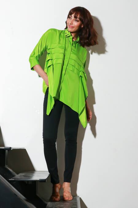 Echke Green Crepe Collared Solid Asymmetric Shirt Online at Aza Fashions Echke_Green Crepe Collared Solid Asymmetric Shirt _Online_at_Aza_Fashions