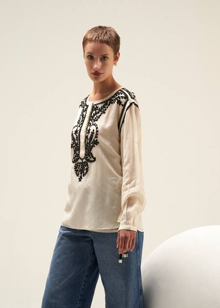 Verb By Pallavi Singhee Ivory Cotton Embroidery Round Neck Thread Kurta Online at Aza Fashions Verb By Pallavi Singhee_Ivory Cotton Embroidery Round Neck Thread Kurta_Online_at_Aza_Fashions