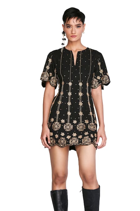Verb By Pallavi Singhee Black Cotton Sequins, Beads, Embroidery Split V-neck Dress at Aza Fashions Verb By Pallavi Singhee_Black Cotton Sequins, Beads, Embroidery Split V-neck Dress _at_Aza_Fashions