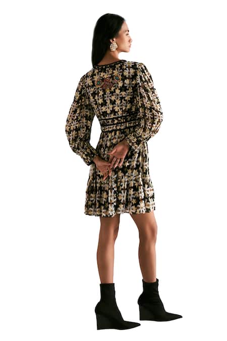 Verb By Pallavi Singhee Black Viscose, Lurex, Georgette Beads V-neck Star Print Dress Online at Aza Fashions Verb By Pallavi Singhee_Black Viscose, Lurex, Georgette Beads V-neck Star Print Dress _Online_at_Aza_Fashions