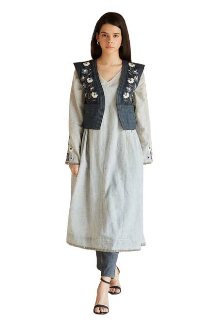 Buy Shruti Sancheti Grey Cotton Embroidery V-neck Striped Blossom Anarkali With Pant Online at Aza Fashions Buy_Shruti Sancheti_Grey Cotton Embroidery V-neck Striped Blossom Anarkali With Pant _Online_at_Aza_Fashions