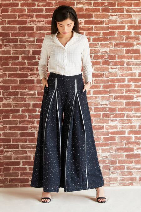Shop Shruti Sancheti Black Cotton Abstract Print Box Pleated Flared Pant at Aza Fashions Shop_Shruti Sancheti_Black Cotton Abstract Print Box Pleated Flared Pant _at_Aza_Fashions