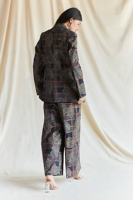 Shop Shruti Sancheti Black Viscose Paisley Checkered Print Blazer With Pant at Aza Fashions Shop_Shruti Sancheti_Black Viscose Paisley Checkered Print Blazer With Pant _at_Aza_Fashions