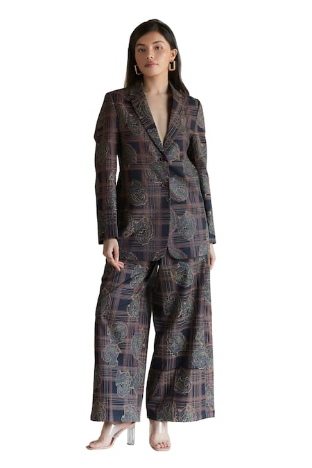 Shop Shruti Sancheti Black Viscose Paisley Checkered Print Blazer With Pant Online at Aza Fashions Shop_Shruti Sancheti_Black Viscose Paisley Checkered Print Blazer With Pant _Online_at_Aza_Fashions