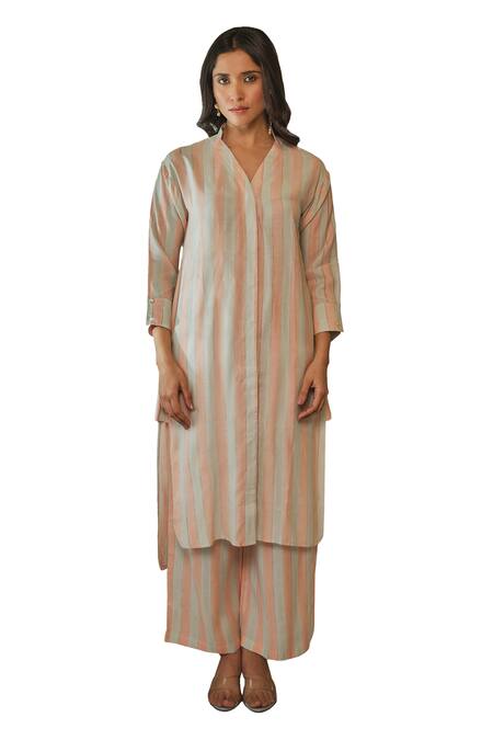 Kapraaaha Pink Muslin Collared Striped Tunic And Pant Set Online at Aza Fashions Kapraaaha_Pink Muslin Collared Striped Tunic And Pant Set_Online_at_Aza_Fashions