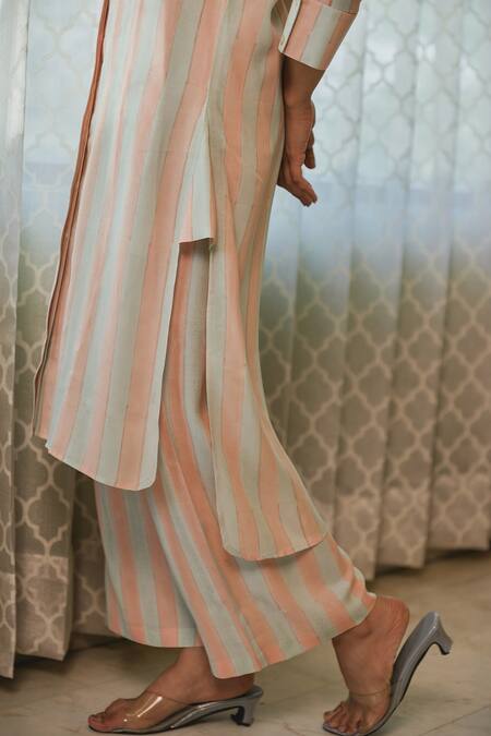Shop Kapraaaha Pink Muslin Collared Striped Tunic And Pant Set Shop_Kapraaaha_Pink Muslin Collared Striped Tunic And Pant Set