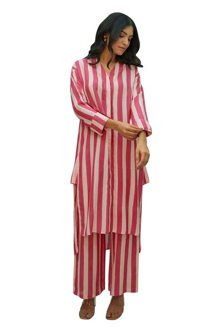Kapraaaha_Pink Muslin V-neck Striped Tunic And Pant Set_Online_at_Aza_Fashions