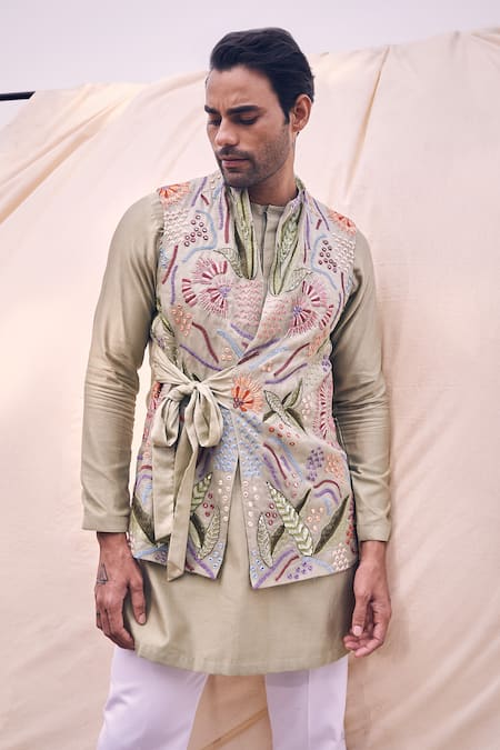 Kaaj Button X AZA Green Organza, Cotton Satin, Chanderi Silk Mirrors, Embroidery Bundi And Kurta Set at Aza Fashions Kaaj Button X AZA_Green Organza, Cotton Satin, Chanderi Silk Mirrors, Embroidery Bundi And Kurta Set _at_Aza_Fashions