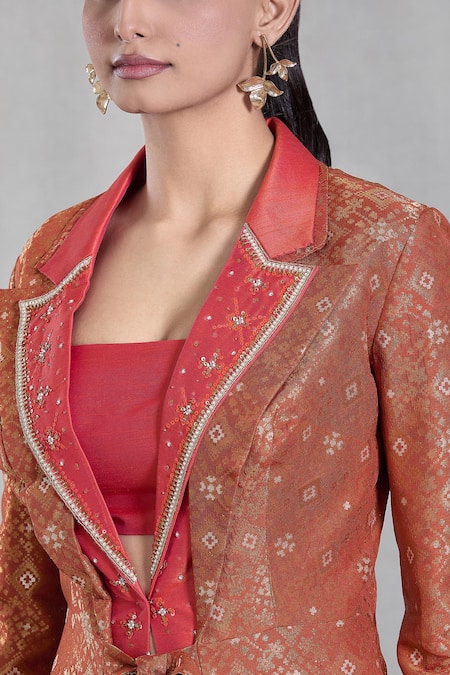 Samyukta Singhania_Orange Silk, Brocade Geometric Woven Layered Jacket Embroidered Lehenga Set _at_Aza_Fashions