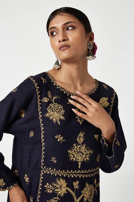 Buy Payal Pratap Blue Maheshwari, Tissue Embroidery Round Neck Layla Kurta With Salwar Buy_Payal Pratap_Blue Maheshwari, Tissue Embroidery Round Neck Layla Kurta With Salwar