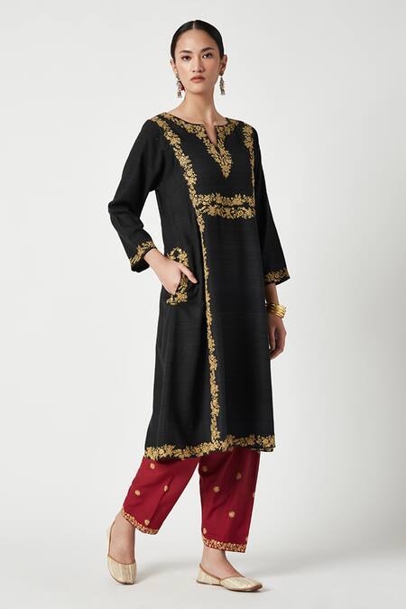 Payal Pratap Black , Cotton, Organza Embroidery Round Neck Ishtar Kurta Set Online at Aza Fashions Payal Pratap_Black , Cotton, Organza Embroidery Round Neck Ishtar Kurta Set _Online_at_Aza_Fashions