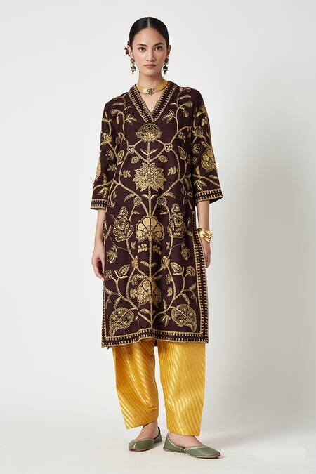 Payal Pratap Brown Organza, Brocade, Embroidery V-neck Aabidah Kurta Set Online at Aza Fashions Payal Pratap_Brown Organza, Brocade, Embroidery V-neck Aabidah Kurta Set _Online_at_Aza_Fashions