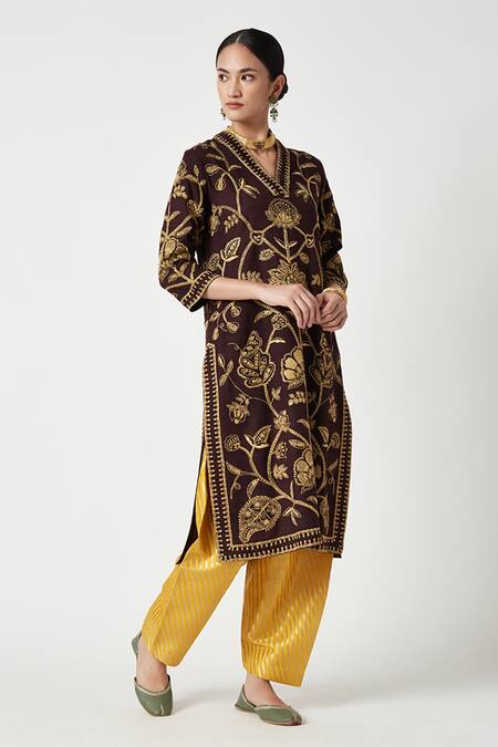 Shop Payal Pratap Brown Organza, Brocade, Embroidery V-neck Aabidah Kurta Set Online at Aza Fashions Shop_Payal Pratap_Brown Organza, Brocade, Embroidery V-neck Aabidah Kurta Set _Online_at_Aza_Fashions