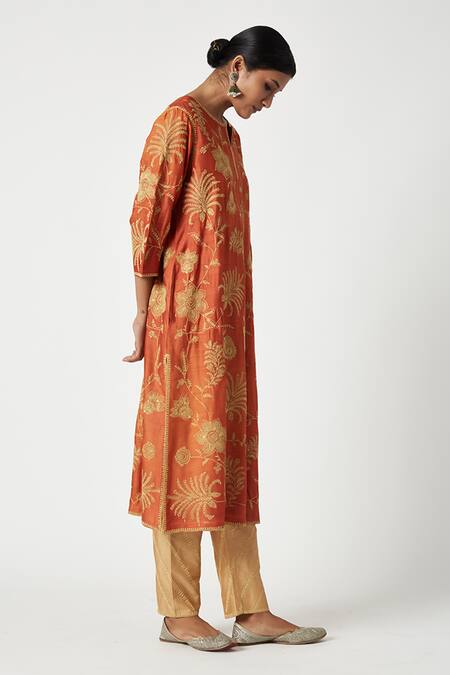 Buy Payal Pratap Mohair, Cotton, Chanderi, Silk Embroidery Round Neck Shriya Kurta Set Online at Aza Fashions Buy_Payal Pratap_Mohair, Cotton, Chanderi, Silk Embroidery Round Neck Shriya Kurta Set _Online_at_Aza_Fashions