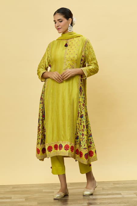 SHRADDHA RAMBHIA Yellow Slub Silk Printed Floral Keyhole Kalamkari Kurta Pant Set 