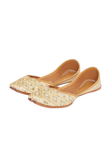 Shop House Of Kosha Silver Sahiba Sequin Hand Embroidered Leather Juttis Online at Aza Fashions Shop_House Of Kosha_Silver Sahiba Sequin Hand Embroidered Leather Juttis _Online_at_Aza_Fashions