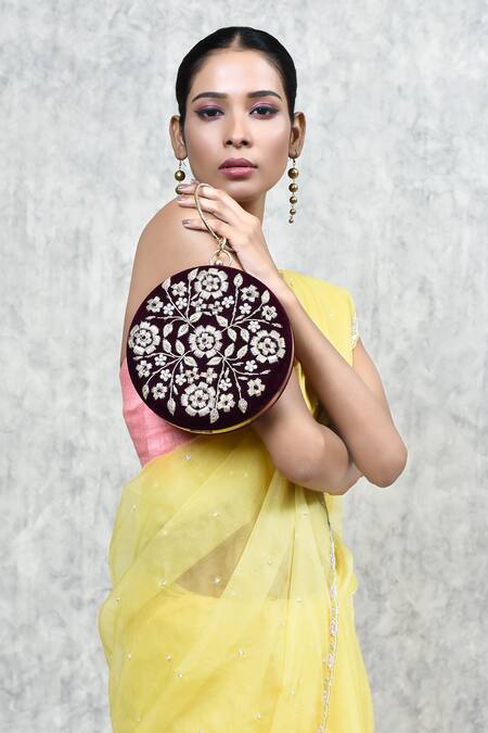 Buy_The Tan Clan_Maroon Zari, Pearls Shalimar Velvet Zardosi Embroidered Clutch 