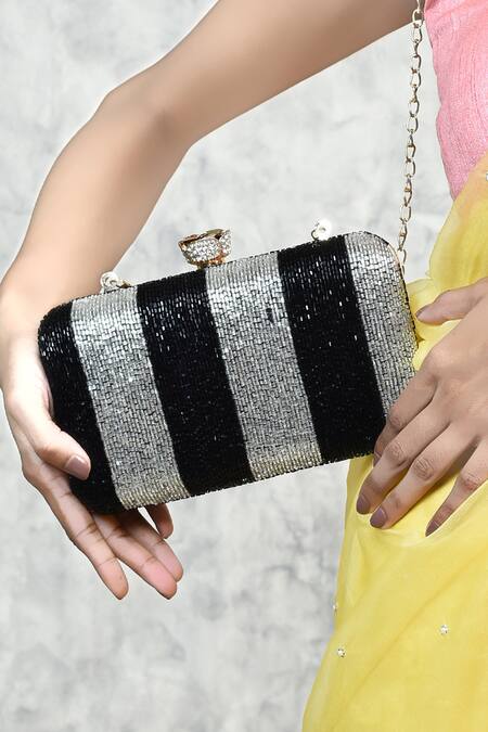 Buy The Tan Clan Black Embroidery Afshaan Hand Clutch Buy_The Tan Clan_Black Embroidery Afshaan Hand Clutch