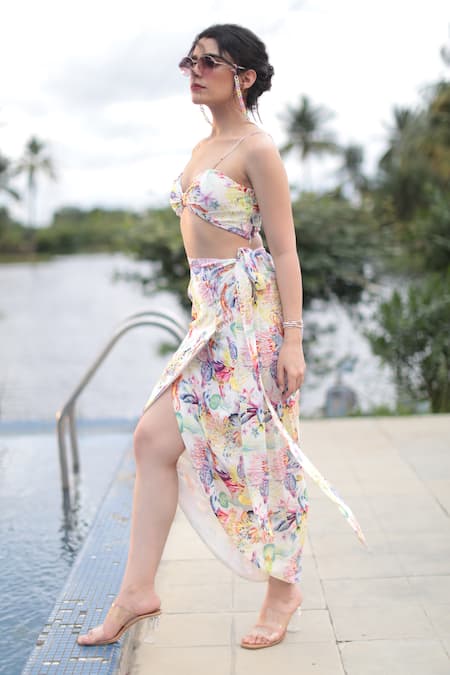 The Long Iland Marine Print Crop Top With Slit Skirt 