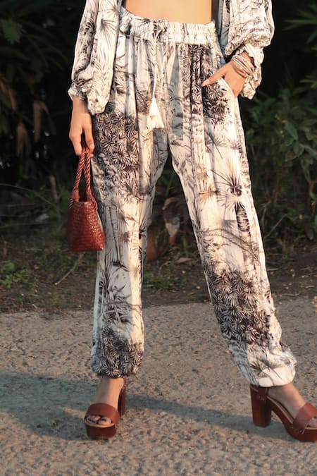 Buy_The Long Iland_Black Georgette Printed Forest Sweetheart Plunging Neck Crop Top With Pant _Online_at_Aza_Fashions