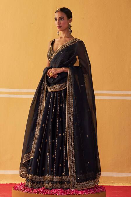 Jigar Mali Blue Organza, Chanderi Sequins, Beads Plunge Neck Stripe Embroidered Lehenga Set at Aza Fashions Jigar Mali_Blue Organza, Chanderi Sequins, Beads Plunge Neck Stripe Embroidered Lehenga Set _at_Aza_Fashions