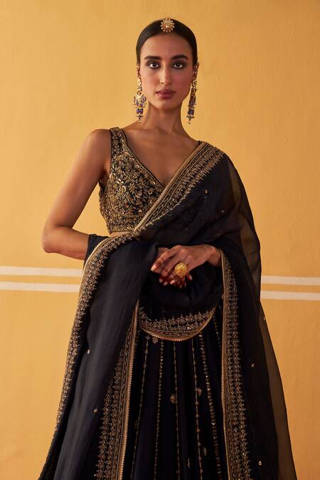 Buy Jigar Mali Blue Organza, Chanderi Sequins, Beads Plunge Neck Stripe Embroidered Lehenga Set Buy_Jigar Mali_Blue Organza, Chanderi Sequins, Beads Plunge Neck Stripe Embroidered Lehenga Set