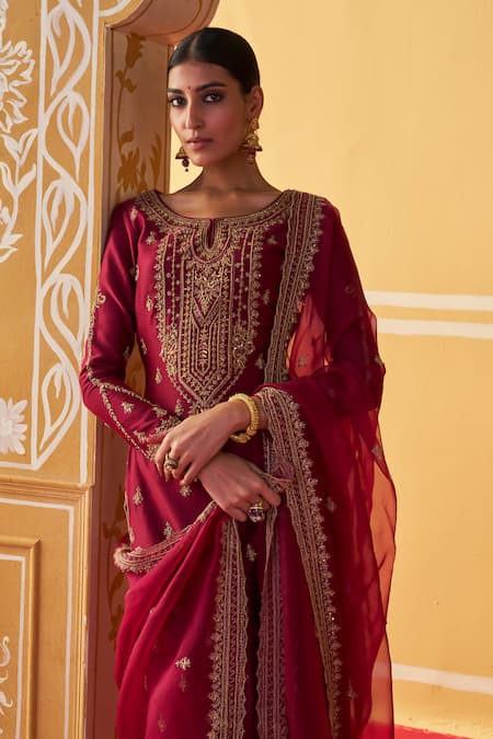 Buy Jigar Mali Wine Chanderi, Organza Embroidery Round Neck Dori Kurta Pant Set Buy_Jigar Mali_Wine Chanderi, Organza Embroidery Round Neck Dori Kurta Pant Set