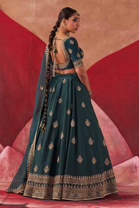 Shop Jigar Mali Green Organza, Chanderi Embroidery Scoop Neck Aari Hand Work Lehenga Set at Aza Fashions Shop_Jigar Mali_Green Organza, Chanderi Embroidery Scoop Neck Aari Hand Work Lehenga Set _at_Aza_Fashions