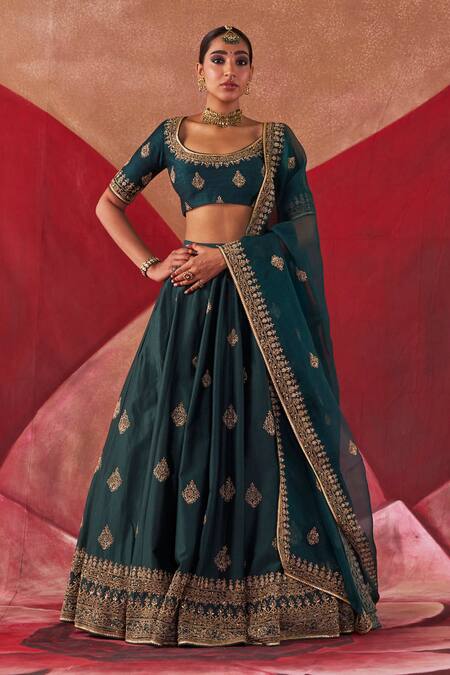 Jigar Mali Green Organza, Chanderi Embroidery Scoop Neck Aari Hand Work Lehenga Set Online at Aza Fashions Jigar Mali_Green Organza, Chanderi Embroidery Scoop Neck Aari Hand Work Lehenga Set _Online_at_Aza_Fashions